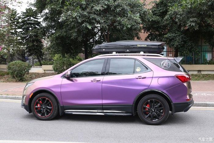 常言道,买车不改,不如推下海,买了就按自己喜欢的造,卡钳,贴纸,轮眉.