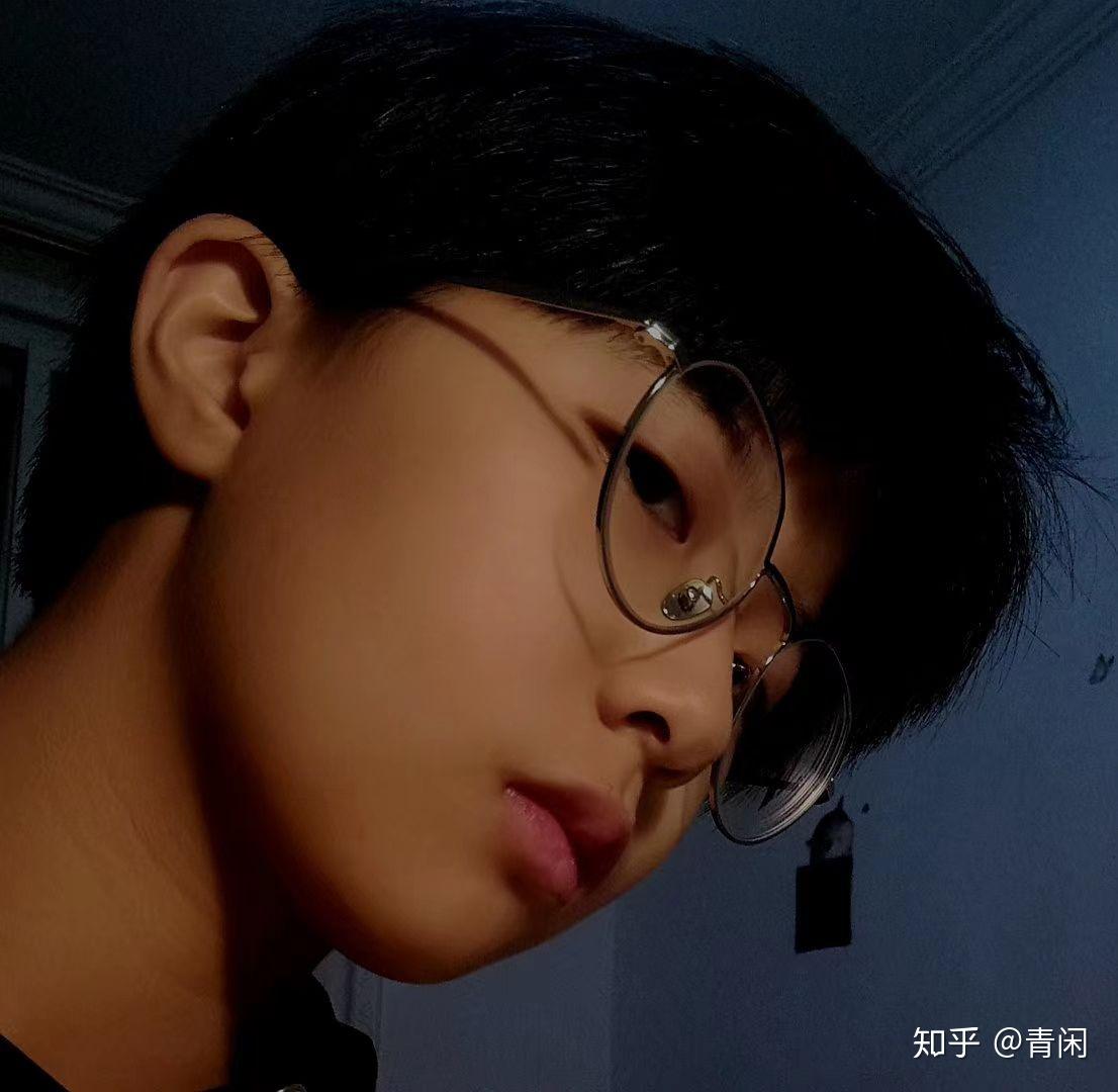 还还还还有一点,之前一直搞大赛流成绩徘徊在年级十五的我竟然初一的