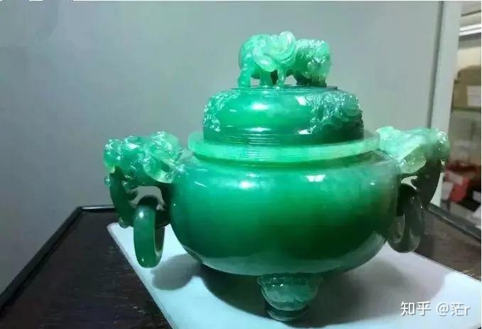 翡翠　香炉 翡翠製の香炉 薔薇 翡翠 玉彫香炉 ZX-195 公式限定フリース