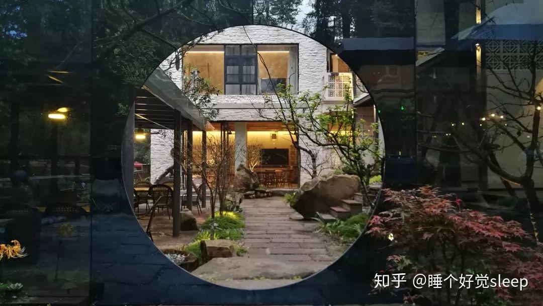 隱居山林,景觀園林式禪意山居和青城山一樣,都江堰從來不缺藏在風景裡