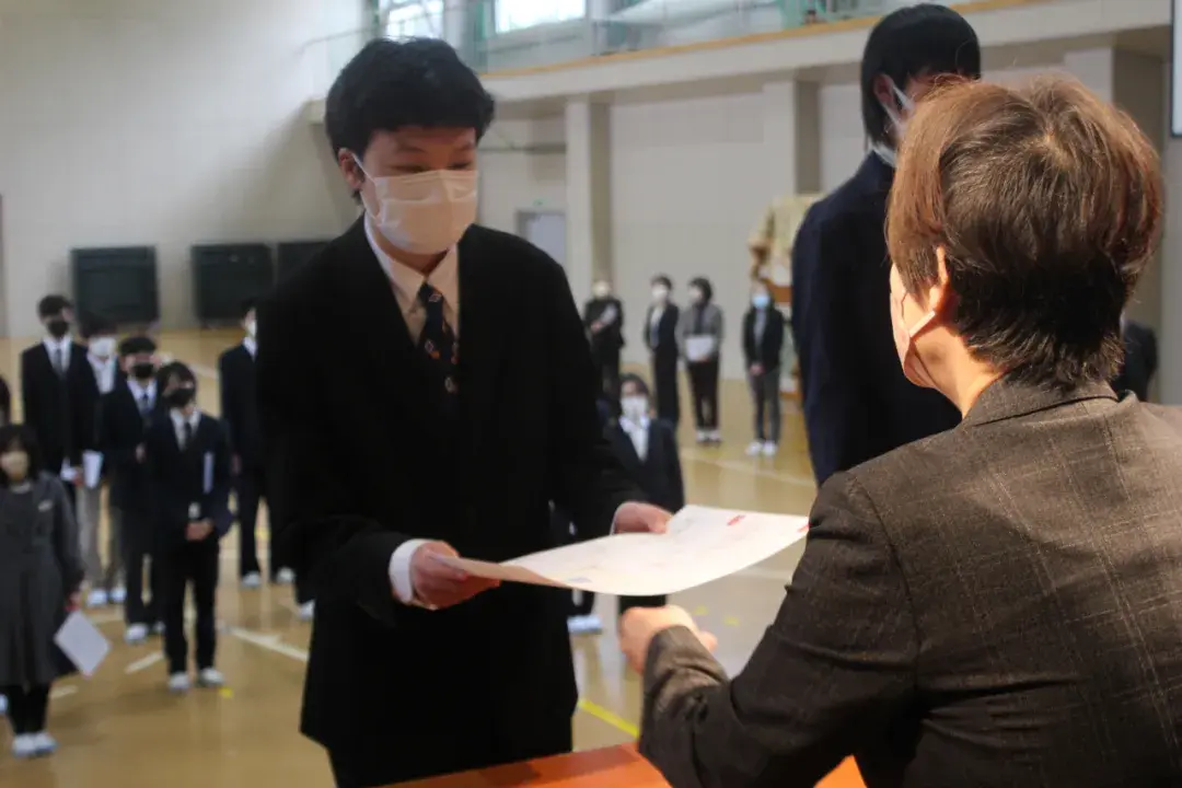 请输入图片描述