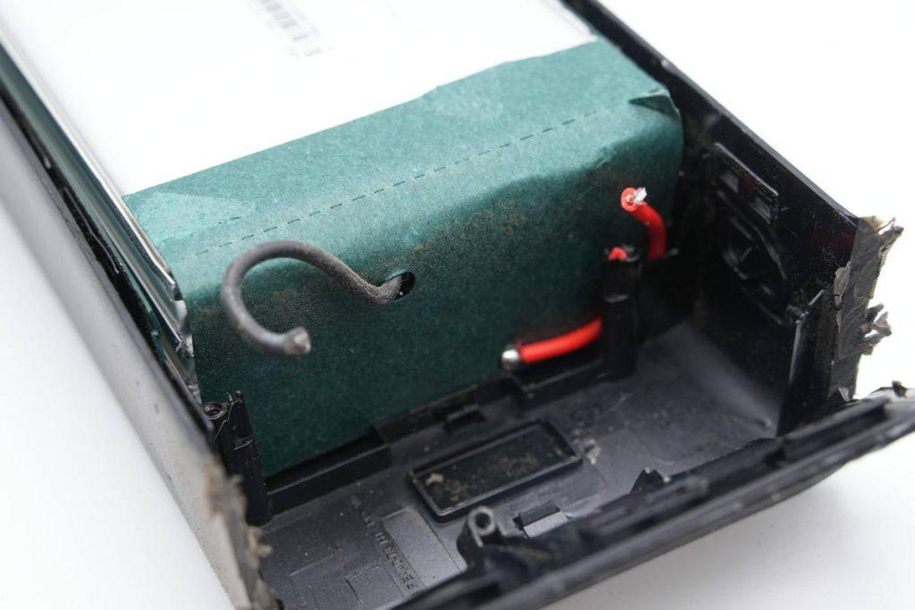 罗马仕65w移动电源拆解