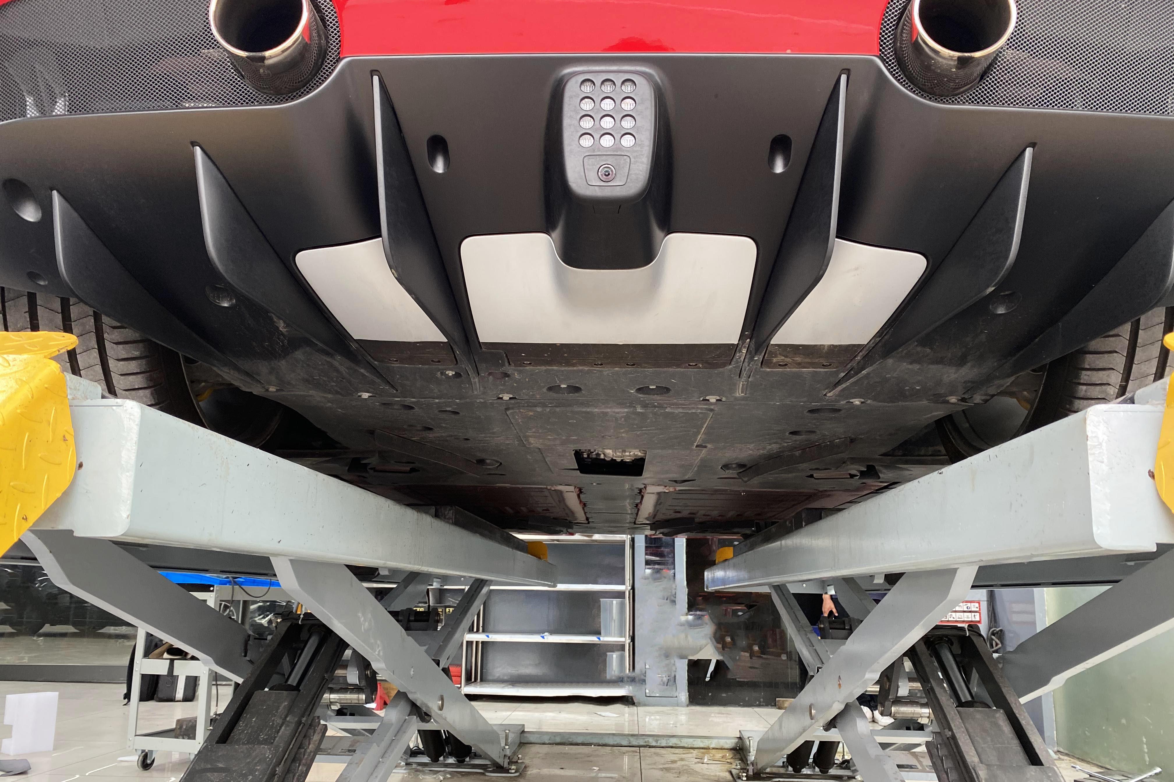 落地400多万的法拉利488一年贬值近百万,保值率感人车况也感人!