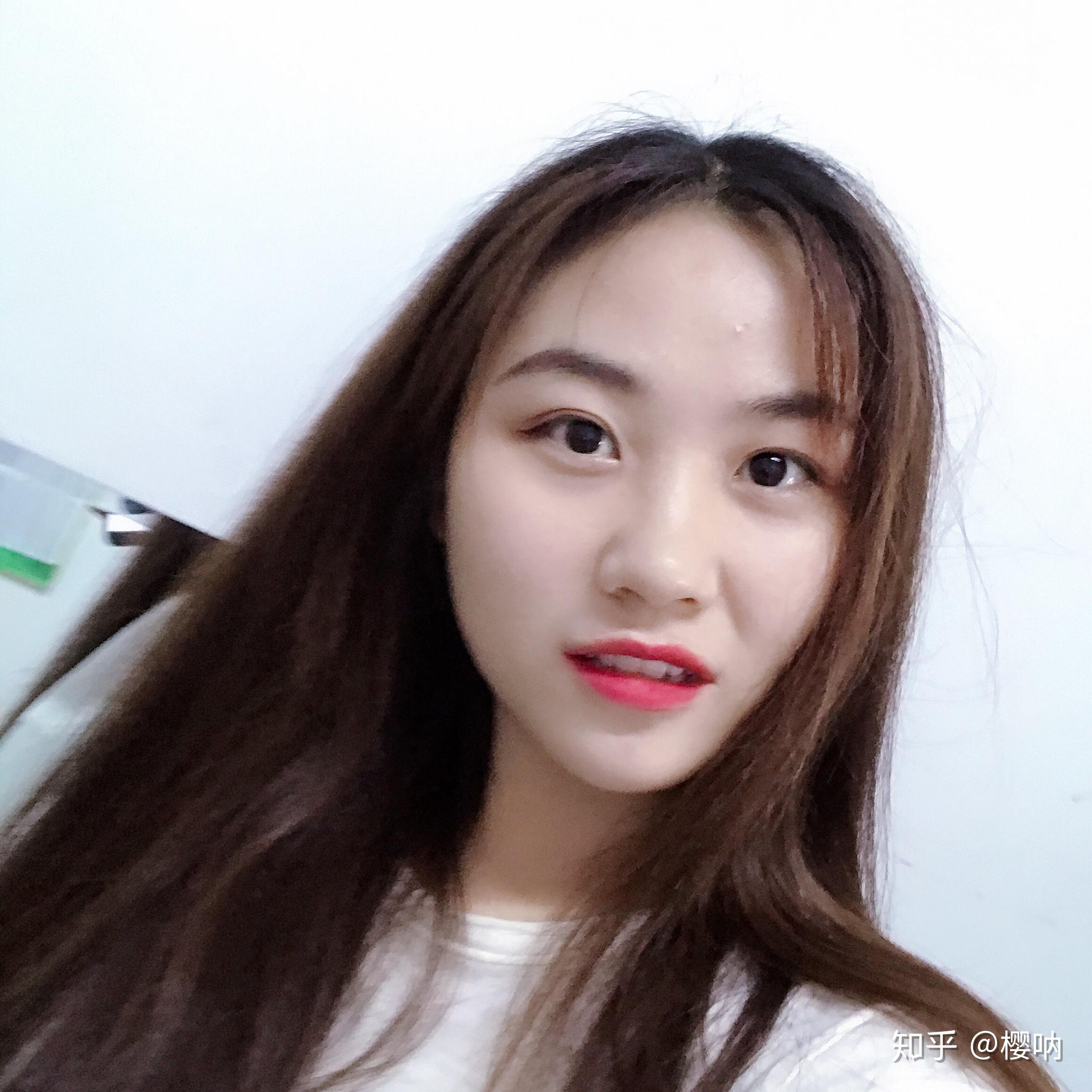 如何把一个大脸塌鼻子的姑娘拍好看?