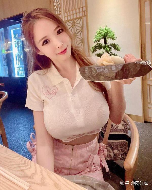 马来西亚网红性感女dj蓝星蕾(amberna)蚂蚁腰的"极致"美 - 知乎