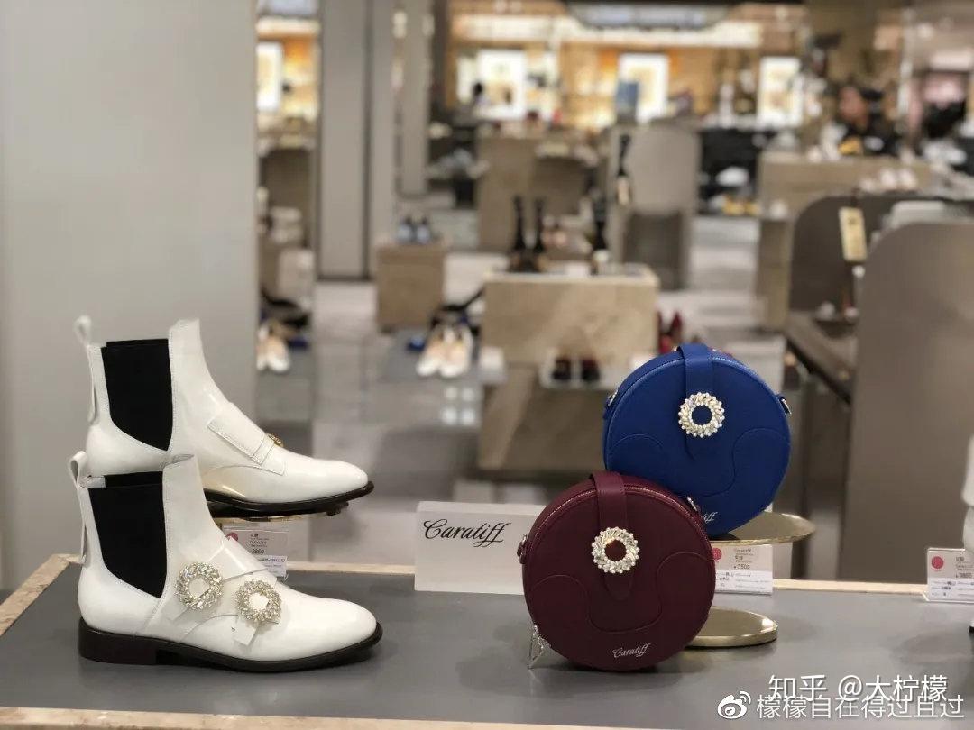 探探进博会上的新品好物caratiff