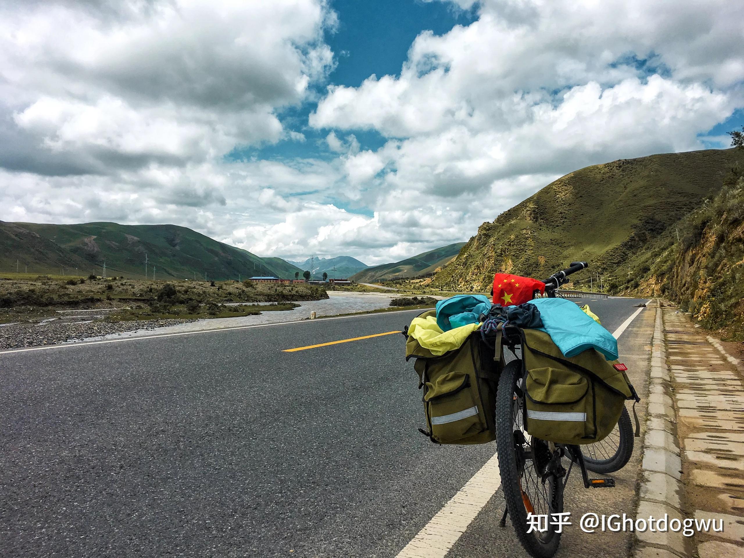 今年回家丨从四川到河南！95后小伙骑单车穿秦岭回家过年：一场1200公里的修行_游群超_视频_自行车