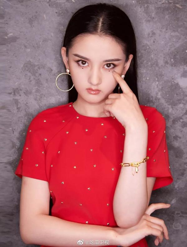 迷人计丨只会学泫雅点泪痣可以画痣的地方也太多了吧