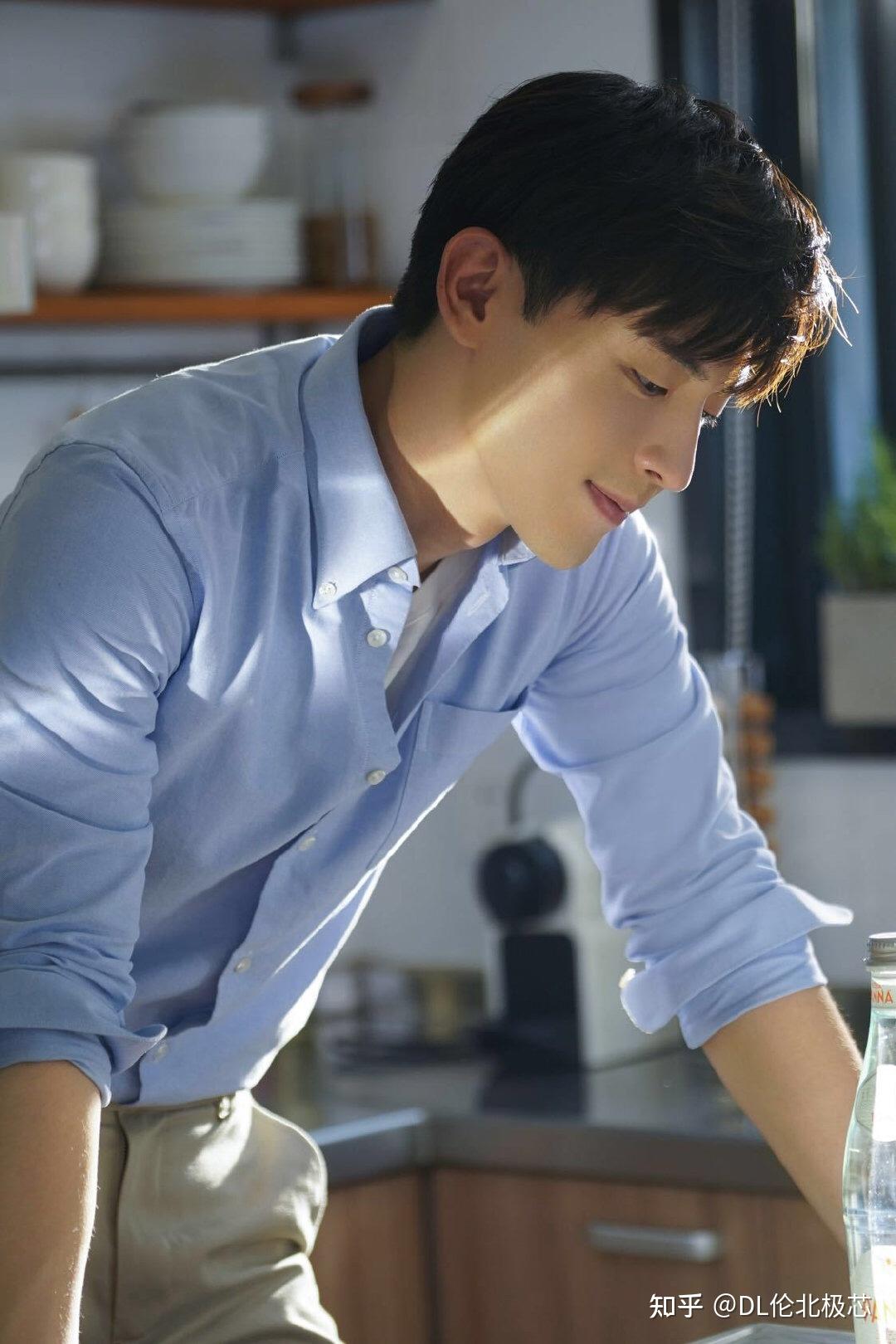 邓伦——越来越亮越来越美的"芯"光 - 知乎