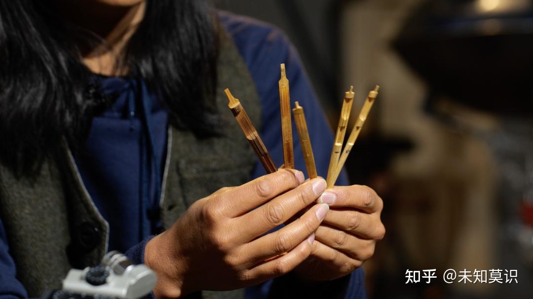 「口弦」中国少数民族用什么乐器来