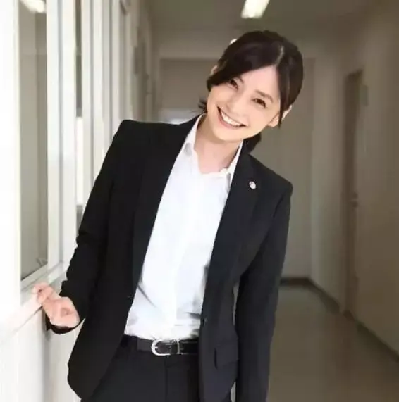 日本一周热死57人烈日炎炎日本上班族依然西装笔挺他们到底图啥