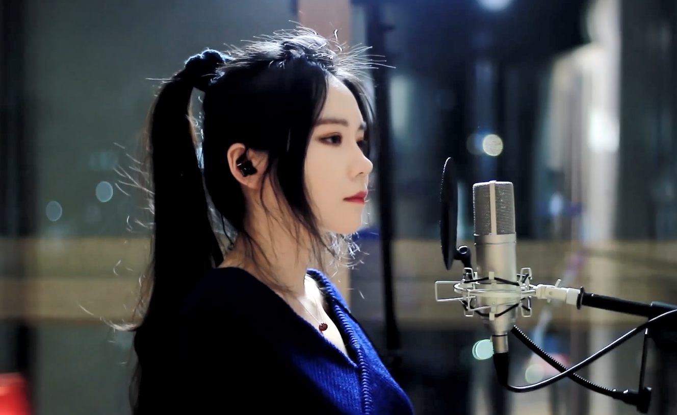 最近很火的一首歌陈洁仪喜欢你怎么唱更好听