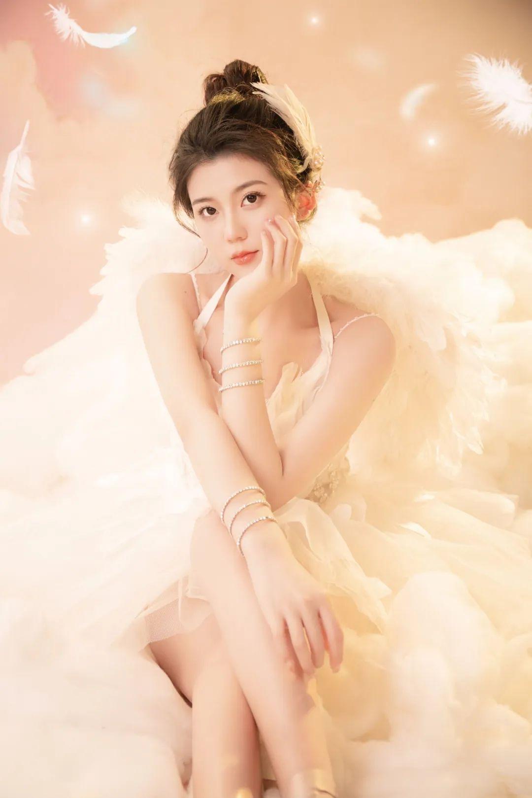 bonnie:21岁,上海模特,爱好广泛,风格多样 - 知乎