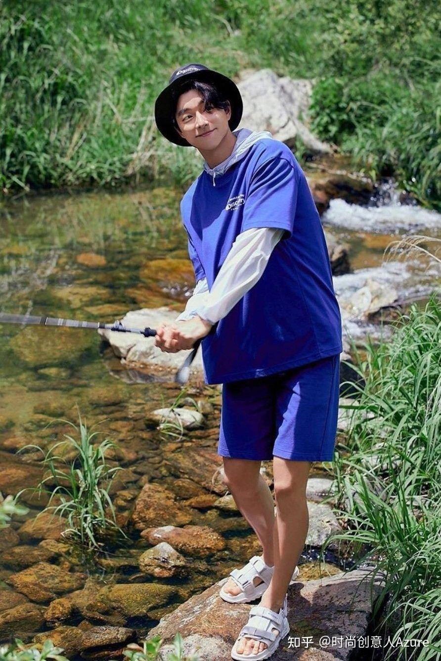 山系穿搭最经典的叠穿自然少不了,我们日常叠穿技