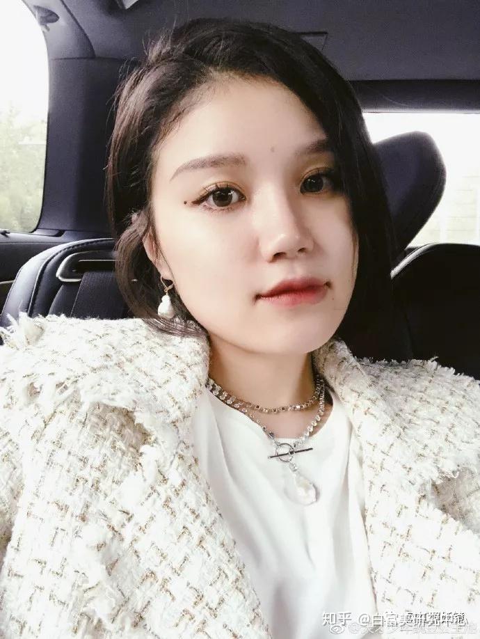 15克拉钻戒随手戴千万名表堆成山她比欧阳娜娜还让人羡慕