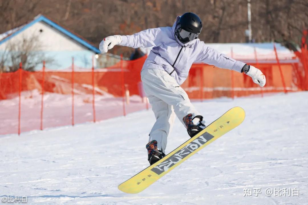 李宁加拿大队滑雪服图片