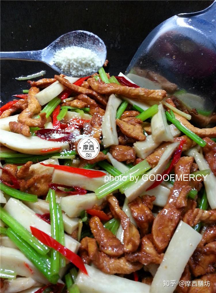 怎么把肉炒干水分 v2-4b2fbff408cf9c902fdfe506fe58653d_r.jpg