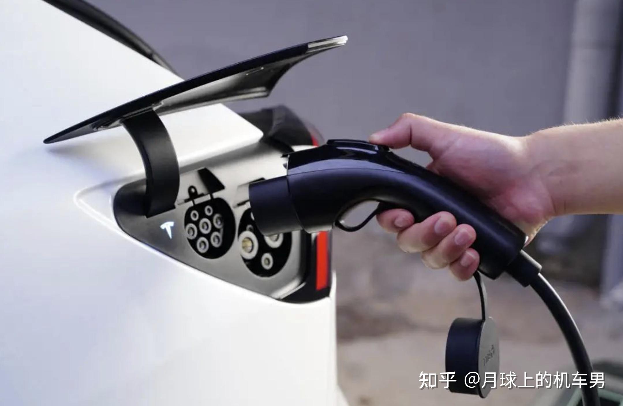 必威官方登录首页新能源汽车充电怕打雷？这些知识您必须懂！