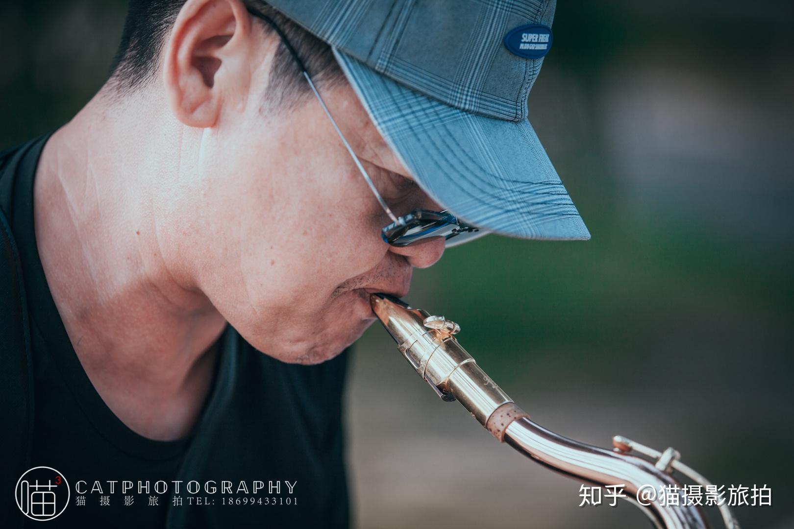 猫摄影┨三亚湾椰梦长廊吹号人