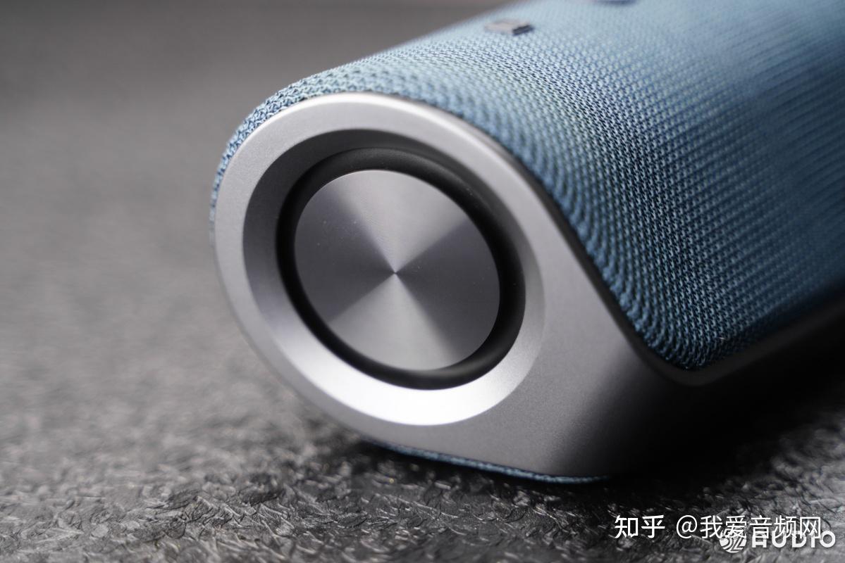 cleerstage便携式蓝牙音箱外观设计时尚独特支持ipx7级防水