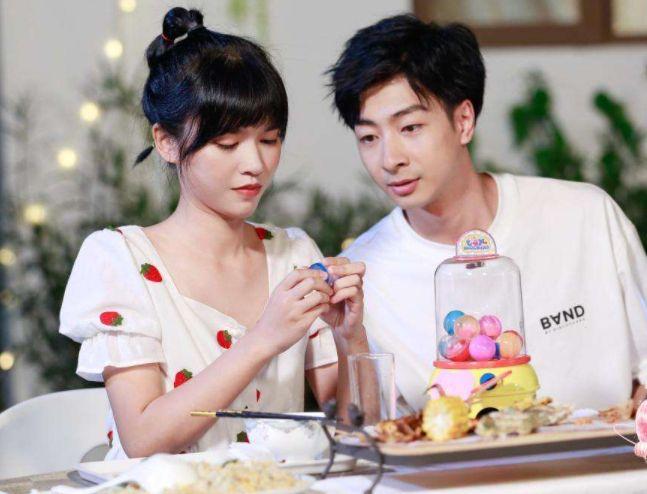 华晨宇,欧豪,白举纲,宁桓宇,于湉,张阳阳,饶威,贾盛强,居来提组成超强