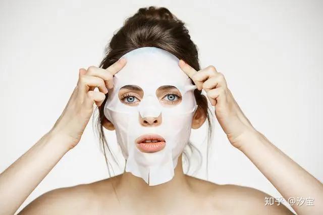 什么时候贴面膜最有效 v2-4be9d3b6fe0e65c0d35885b0ea44e1d9_r.jpg