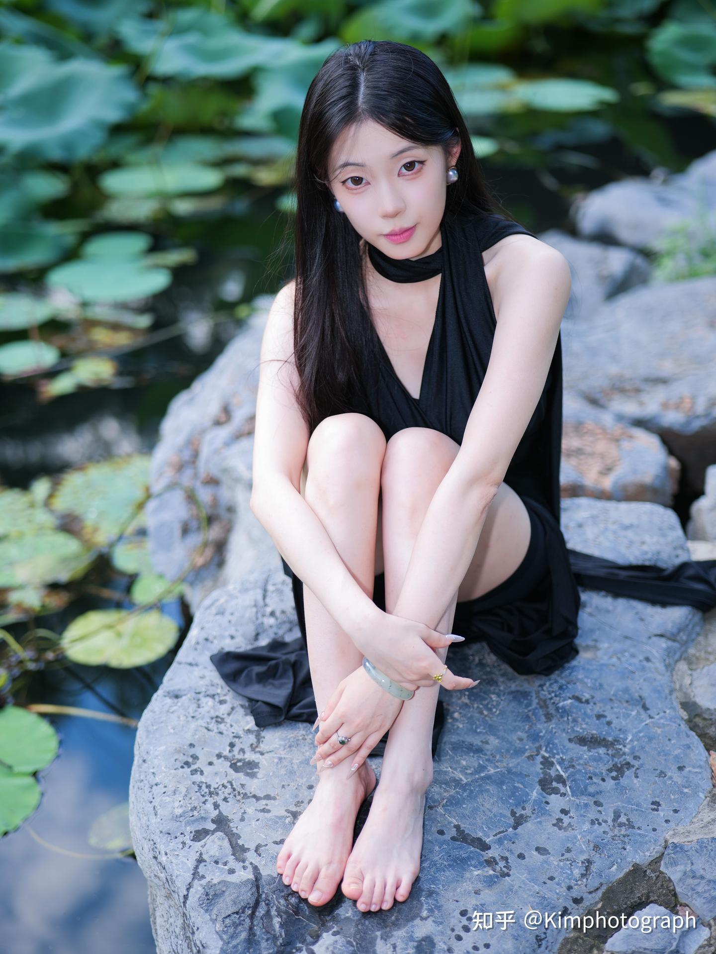 身材很哇塞的小姐姐