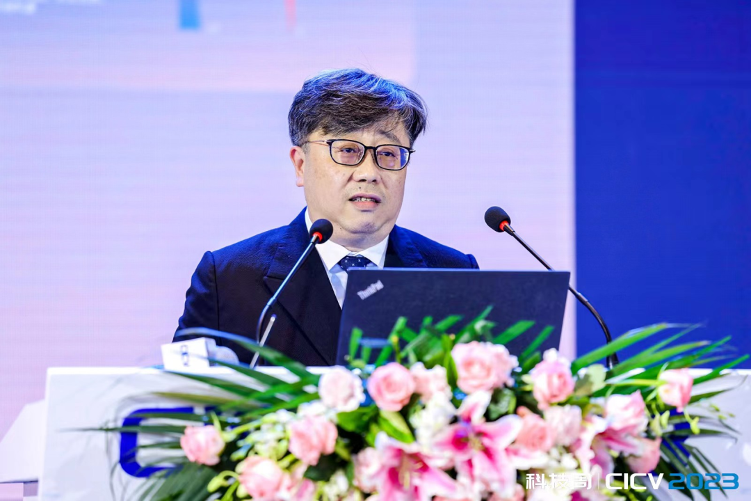 蔚来汽车执行副总裁周欣发表了"蔚来汽车智能化技术创新的思考和实践"