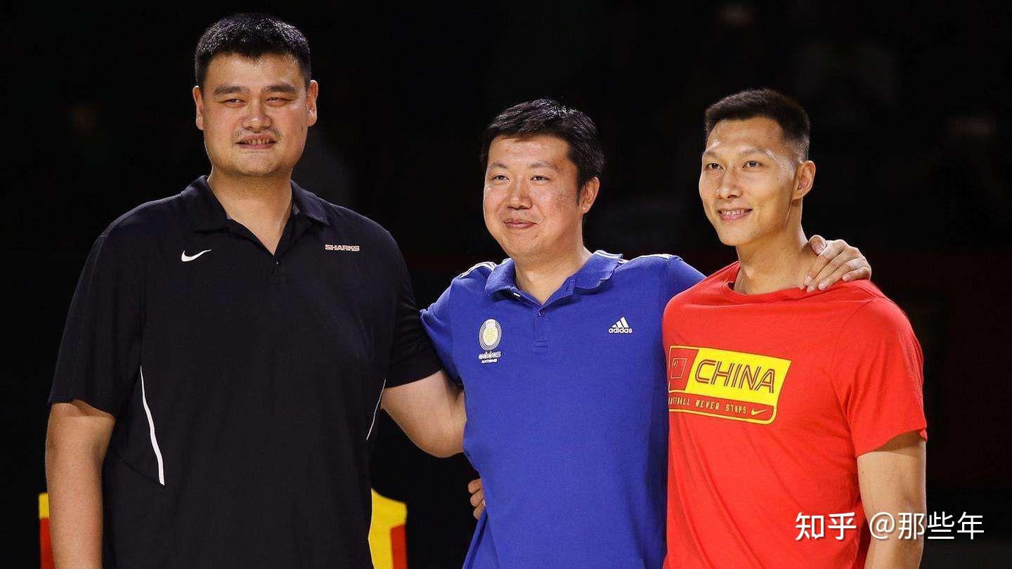 而中国男篮最辉煌时期又涌现出了姚明,王治郅,易建联等三大中锋