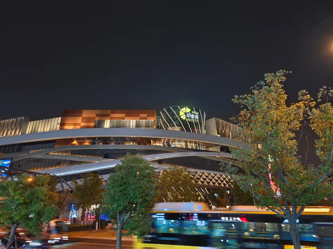 南翔印象城旁商业颜值又被拉高了