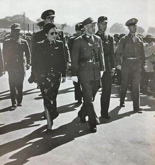 1969年，蒋介石惨遭车祸，肇事者未受处罚，严家淦：蒋被减20年寿 - 知乎
