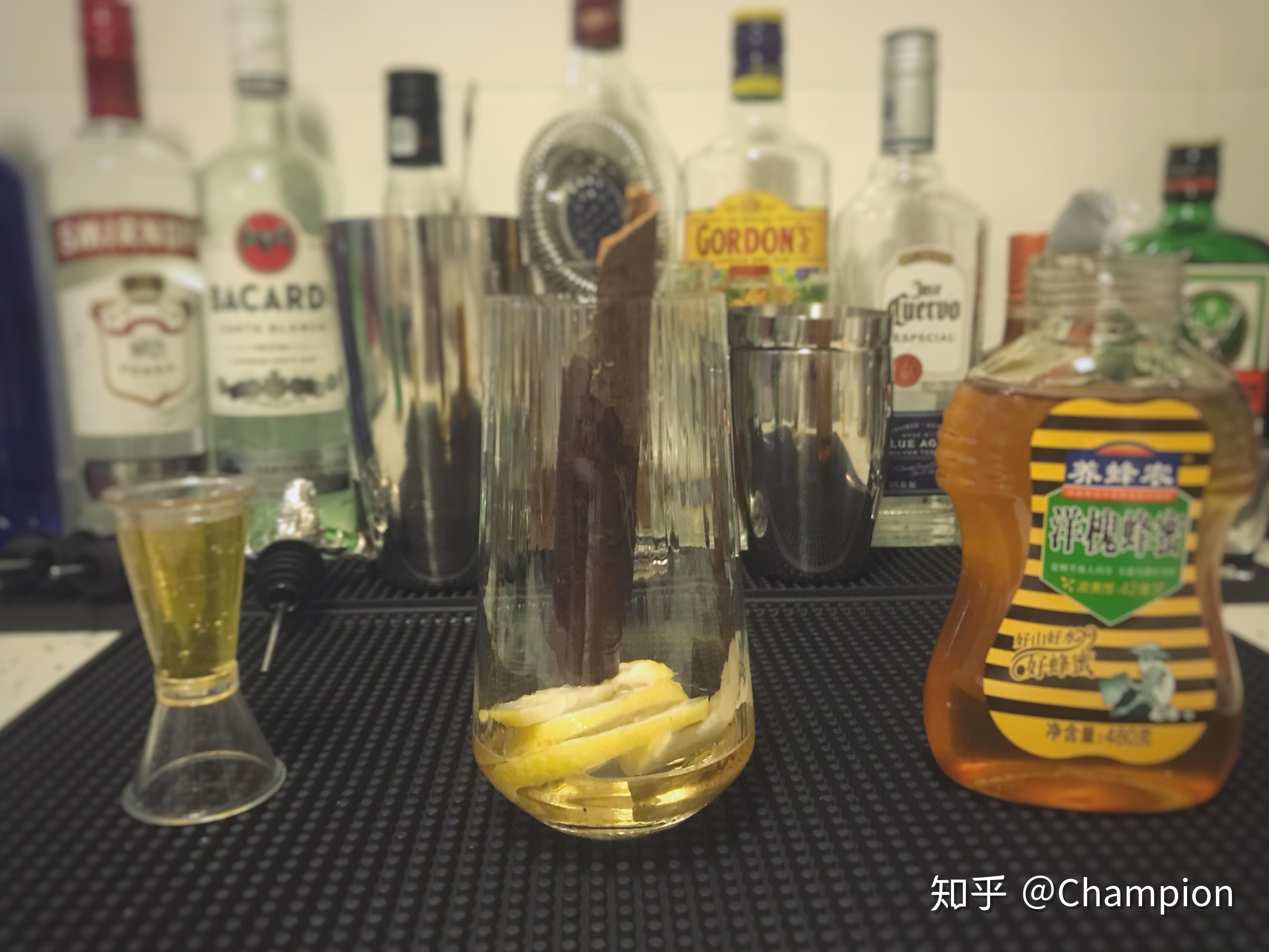 来一杯吗今日热饮热威士忌托地hotwhiskytoddy