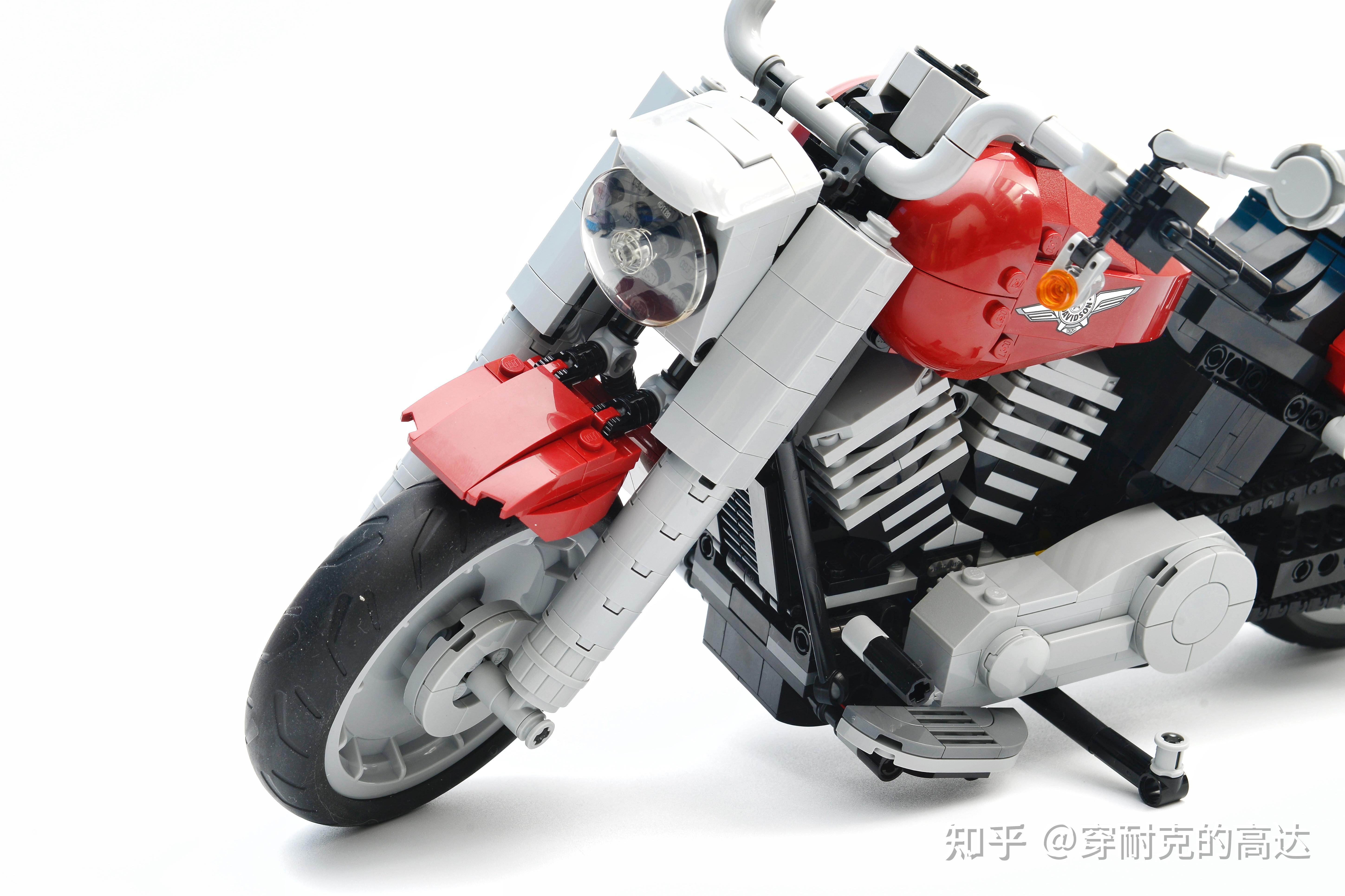 乐高10269哈雷肥仔喜忧参半的官方设计