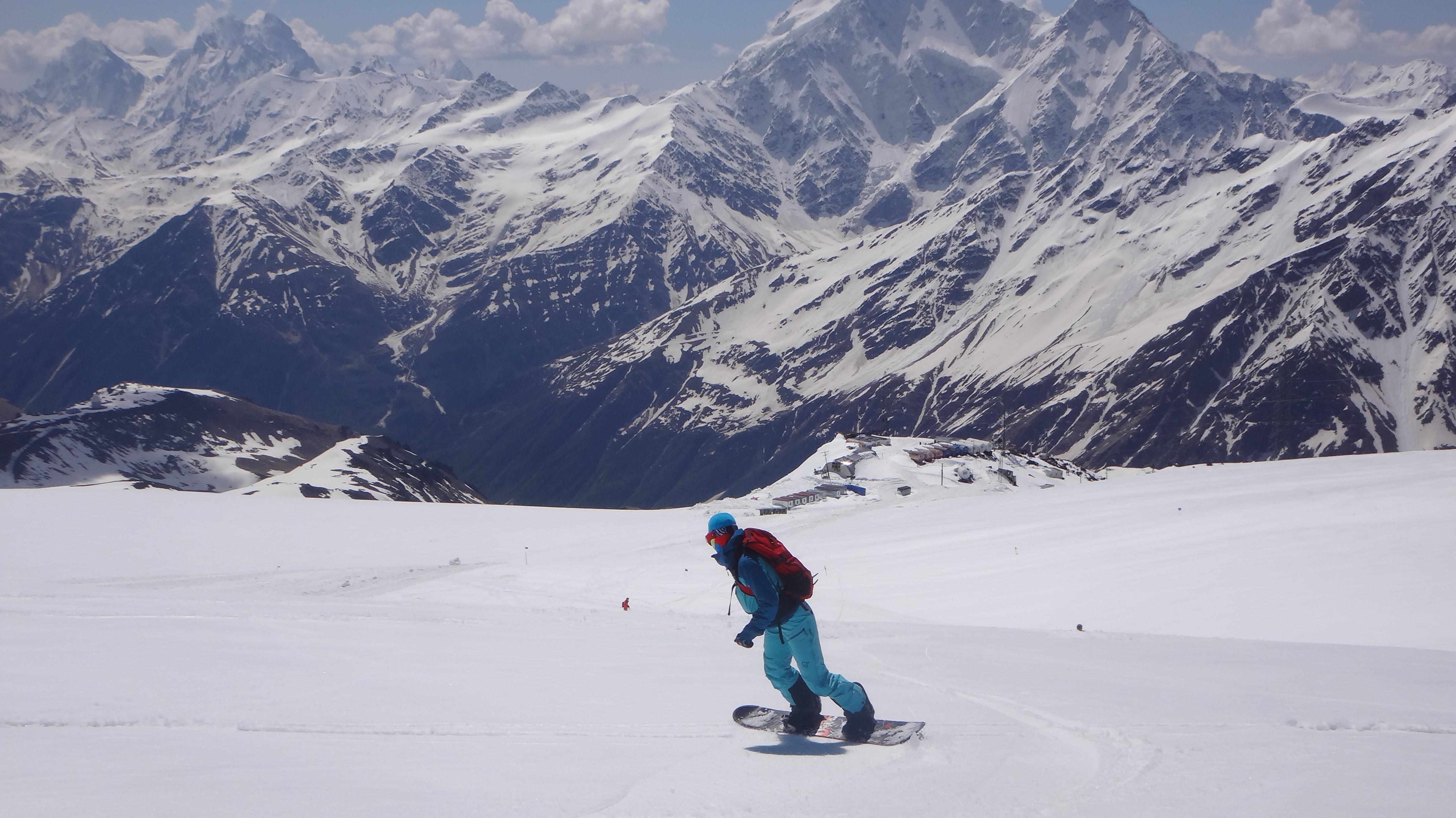 4年攀登14座雪山首位登顶珠峰南北坡女性子君的8000米进阶之路