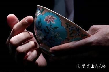 清康熙粉红地开光花卉纹碗- 知乎