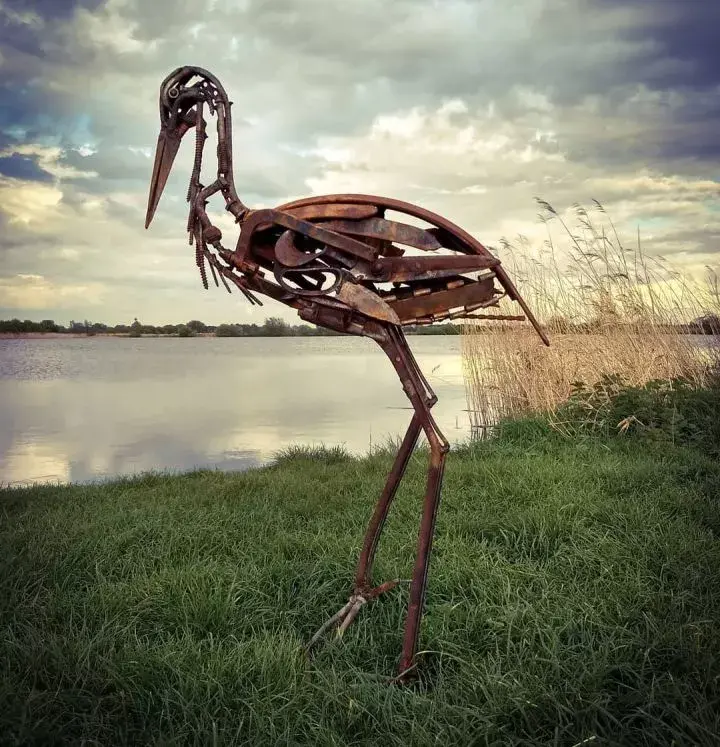 没有学历的焊接工将废铁变成了动物雕塑