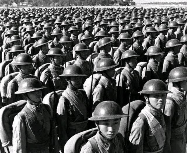 整个八年抗战,国军正面战场先后进行大战役22次,重要战斗1117次,小型