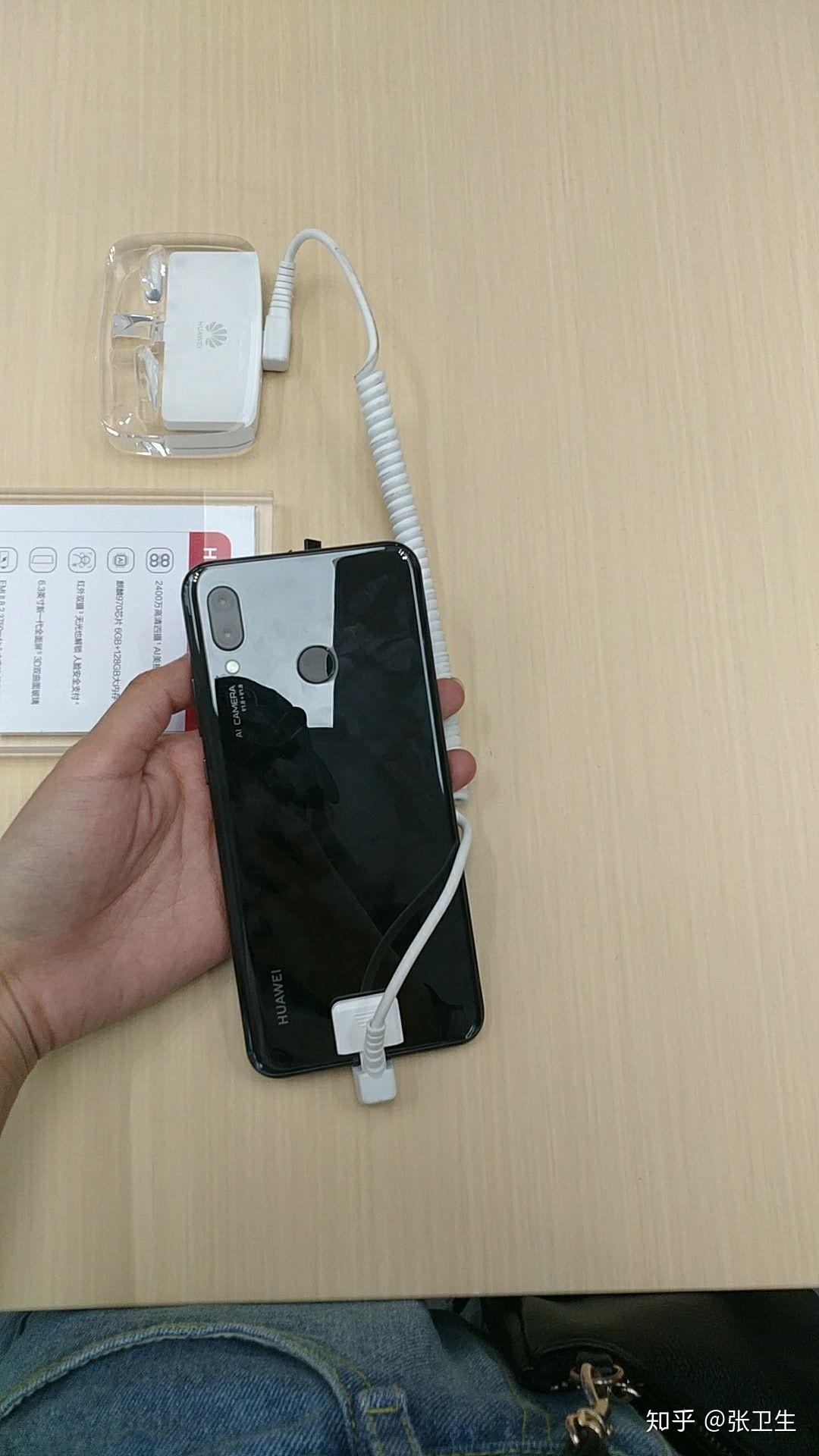 华为nova3和小米5plus那个比较适合女生并且性价比高