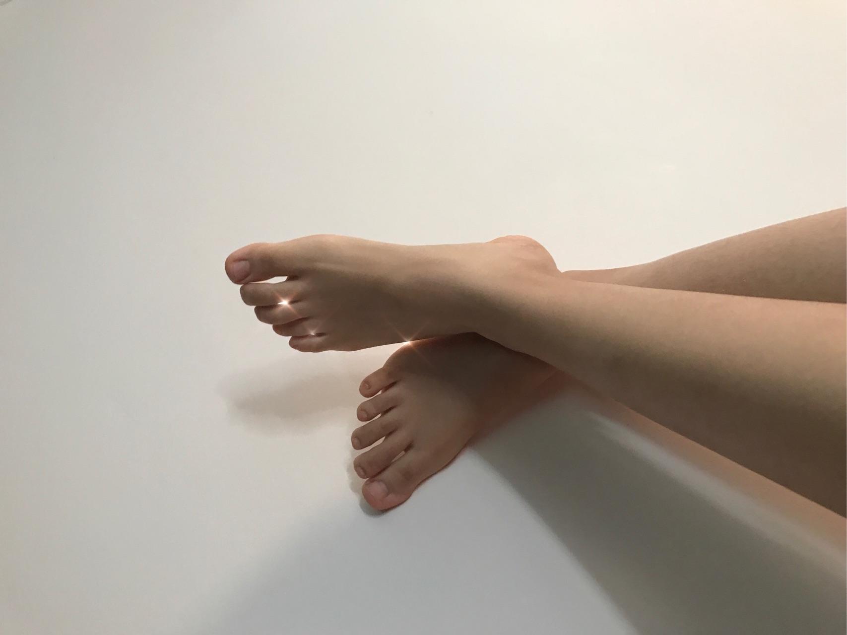 女生双脚皮肤细嫩是一种怎样的体验