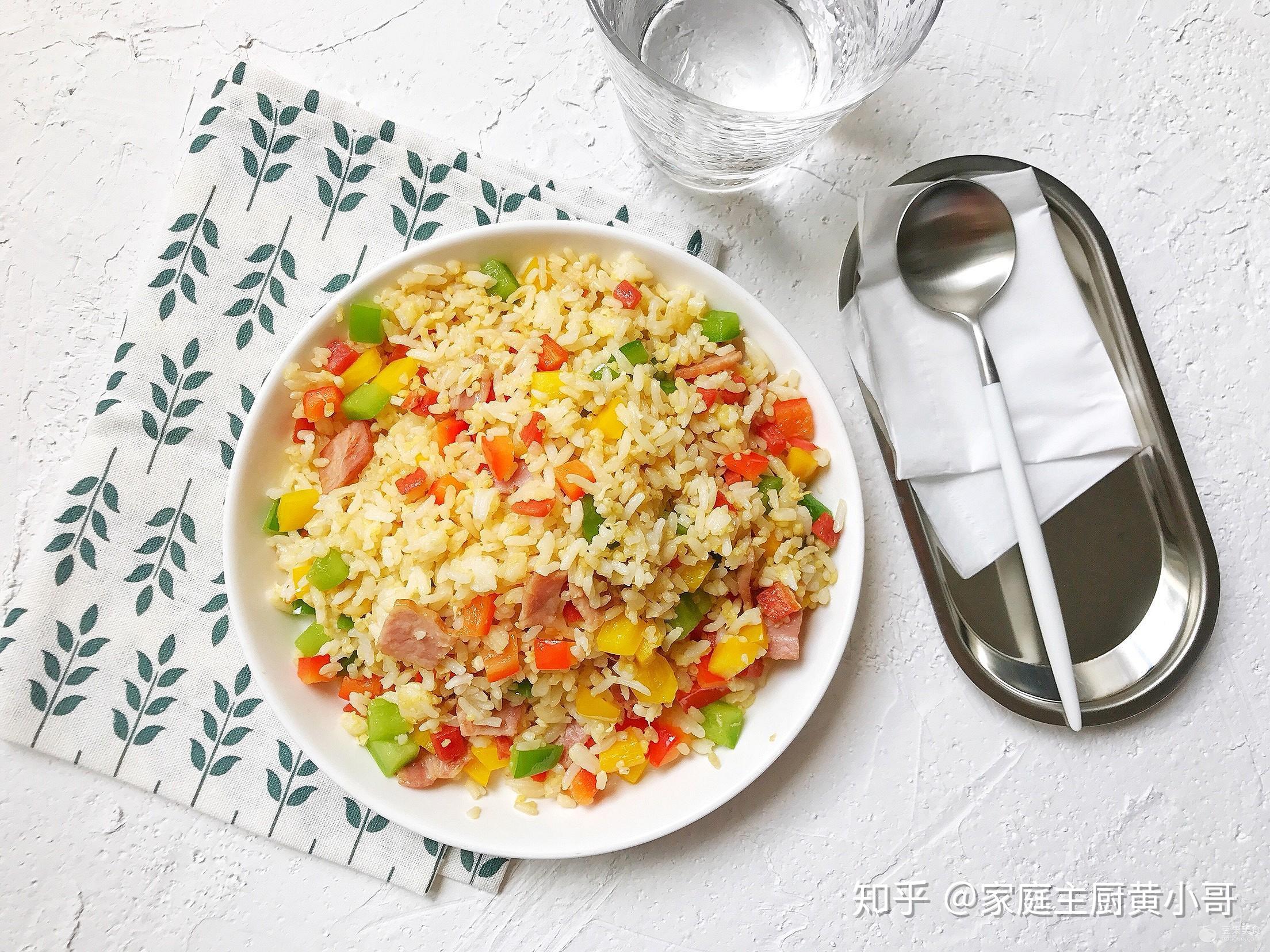 轻松做出美味的"培根玉米炒饭"