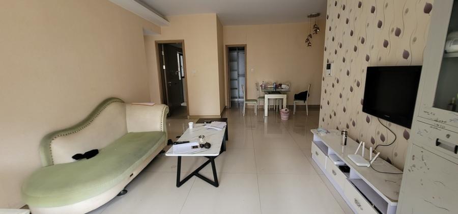 成都高新区都城雅颂居93平米套二6折178w起拍