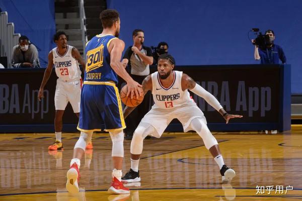 快船迎来库里时代新三巨头正式成型