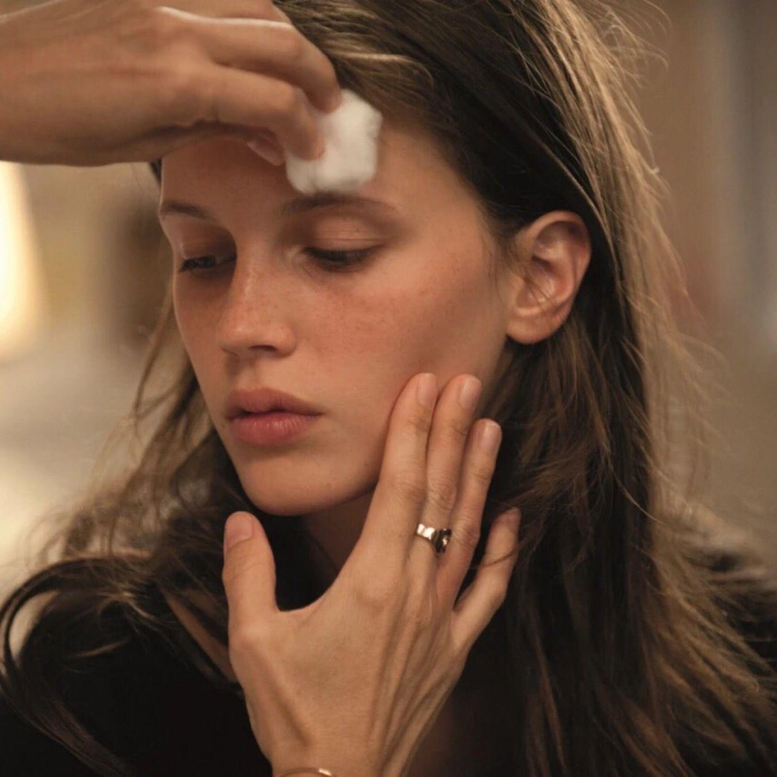 有哪些冷淡风的头像?