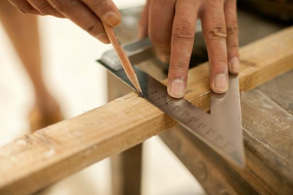 越是彷徨越要装模作样情感故事