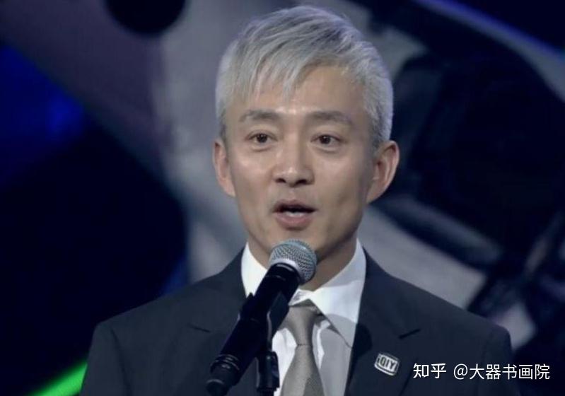 他曾是央视第一帅,却“被迫”转型幕后,如今的亚宁早已高攀不起 - 知乎