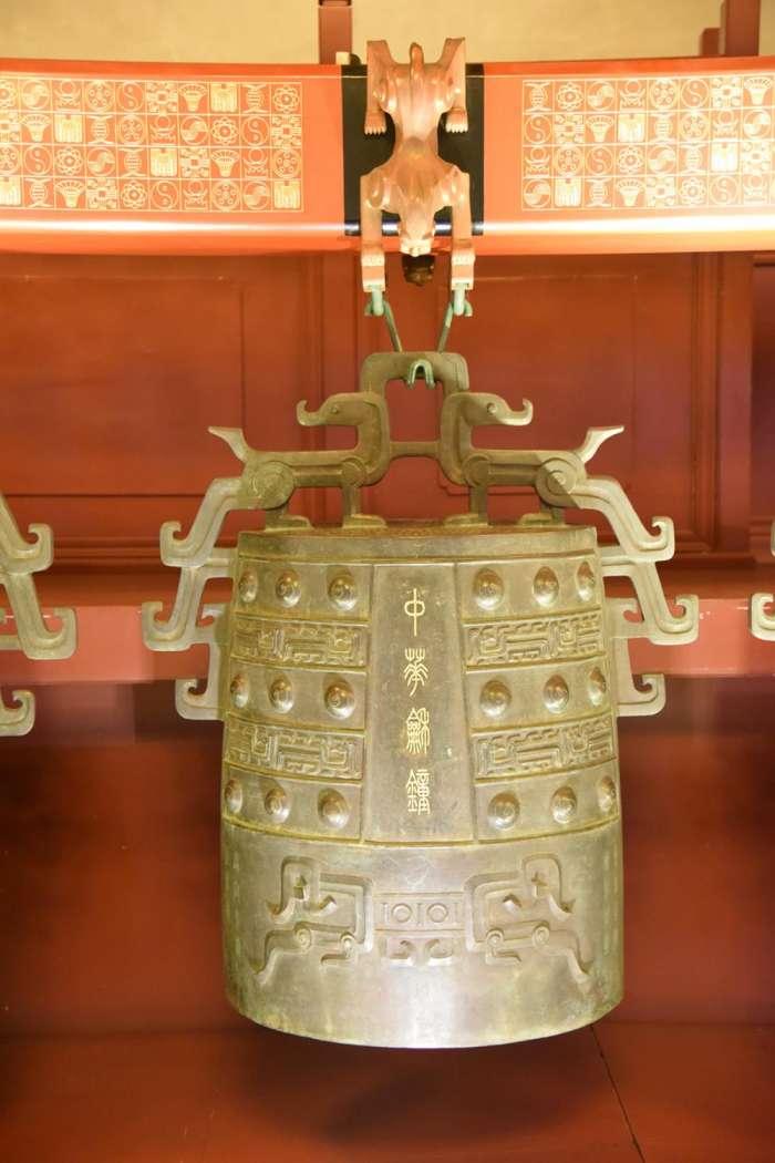 全球排名第一的编钟 高38米重十七吨 藏身故宫旁 - 知乎