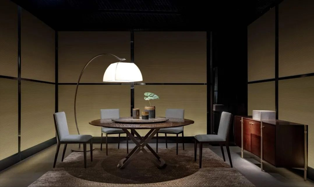 armanicasa家具自带强大气场打造总裁之家必备