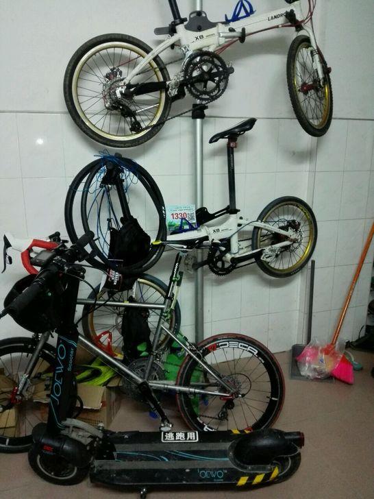 在城市中代步用,电动独轮平衡车和电动滑板车