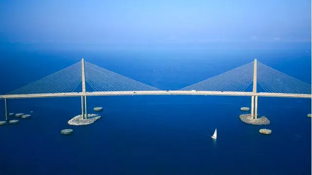 (sunshine skyway bridge)1987年—佛罗里达阳光天顺桥今天小编