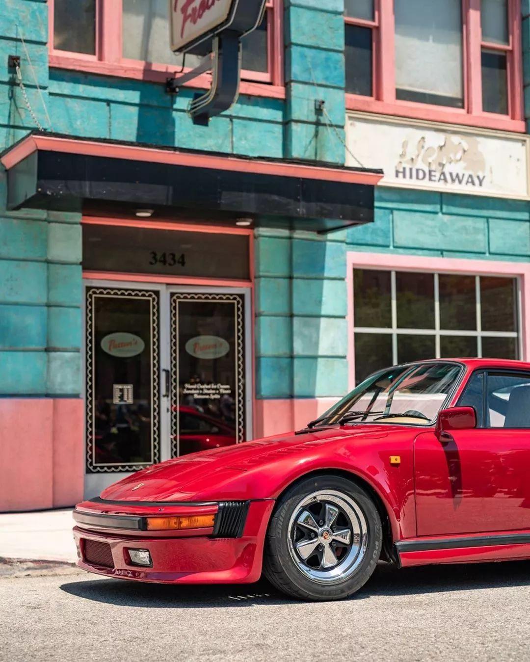 微店上新porsche 911 rsrkommune shop迷你粉红猪保时捷911 rsr 胸针$